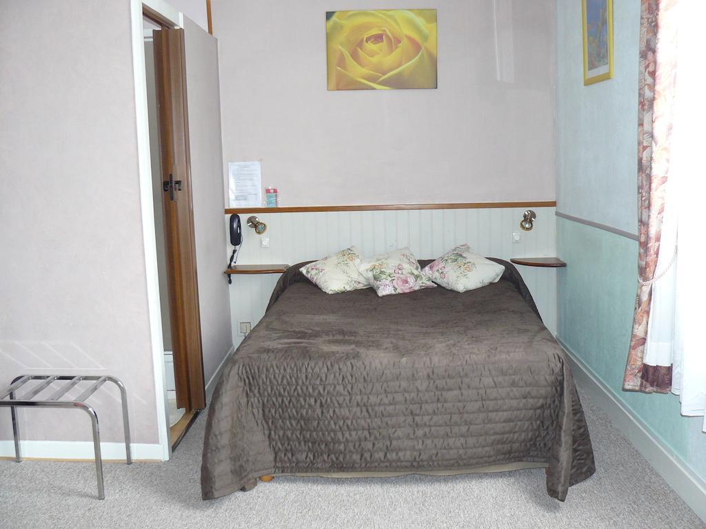 Hotel De La Cité Châlons-en-Champagne Kamer foto
