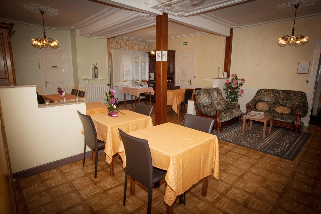 Hotel De La Cité Châlons-en-Champagne Buitenkant foto
