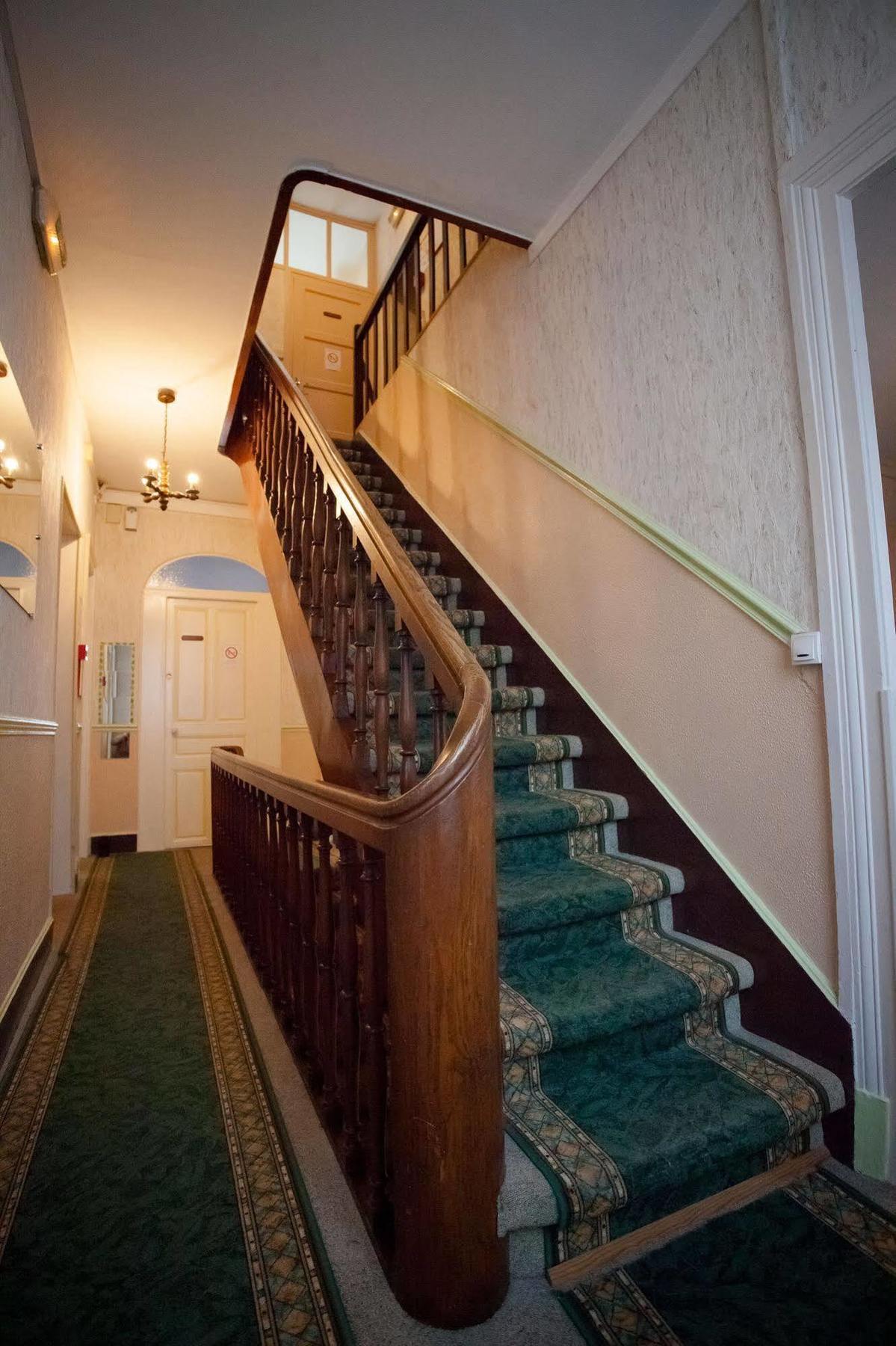 Hotel De La Cité Châlons-en-Champagne Buitenkant foto